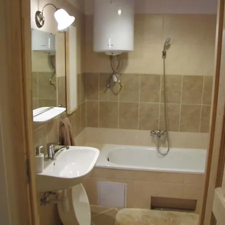 Toekszoeg Kucko Guest house *